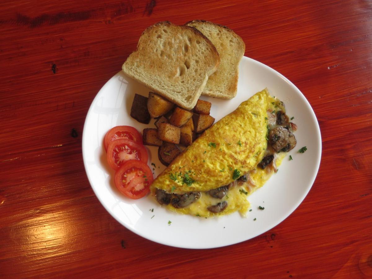 Auberge Cafe Acadien Bonaventure Dış mekan fotoğraf