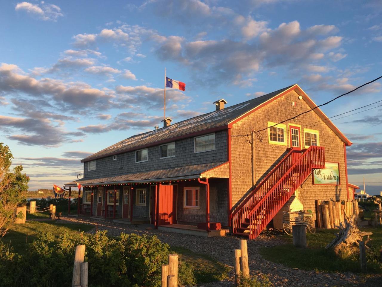 Auberge Cafe Acadien Bonaventure Dış mekan fotoğraf